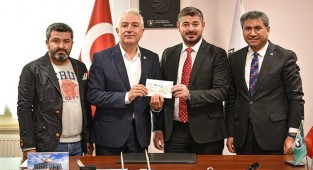 Teoman Sancar'dan Denizlispor'a 10 bin lira bağış