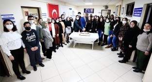 Büyükşehir gönüllü eğitmenleri unutmadı
