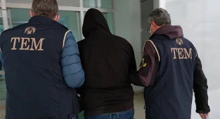 DEAŞ’ın silahlı  üyesi Denizli’de yakalandı