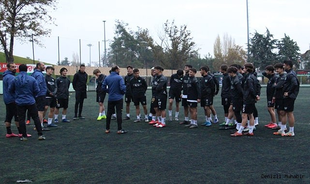 Denizlispor'un geleceğini kurtaracak futbolcular yetişiyor