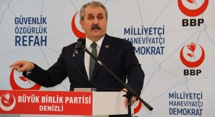 Destici’den Akşener’e taşıma miting eleştirisi