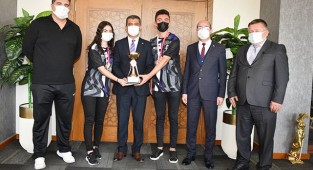 Floor Curling Türkiye şampiyonları Ekici’yi ziyaret etti.