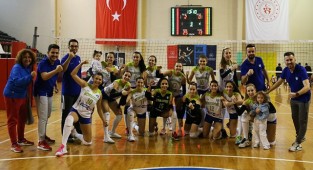 MERKEZEFENDİ BELEDİYE LİDERLİK KOLTUĞUNDA