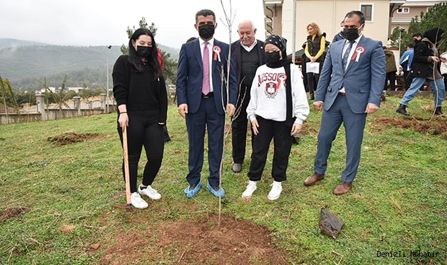 Öğretmenler anısına hatıra ormanı oluşturuldu