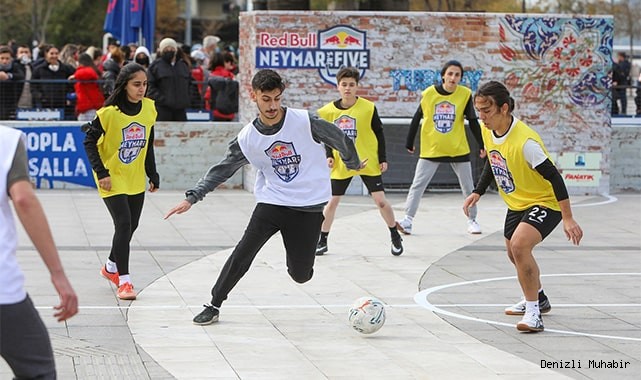 Red Bull Neymar Jr’s Five’ta en iyi sokak futbolcuları belli oluyor