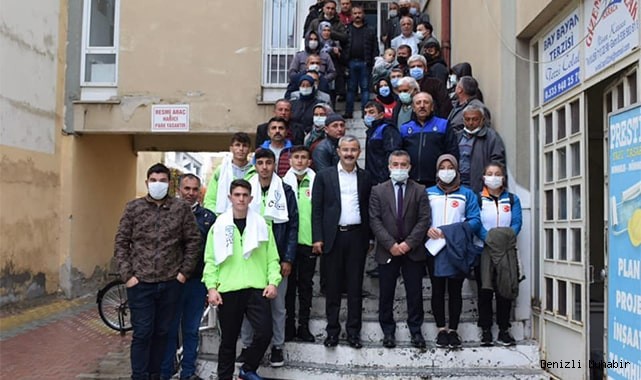 Romanya'da düzenlenecek bilek güreşi şampiyonasına Çivril'den 9 sporcu katılacak