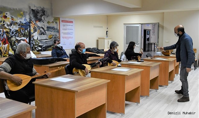 Buldan Belediyesi’nin ücretsiz enstrüman kursları yoğun ilgi gördü