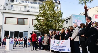 Büyükşehir Kadın Meclisi Ata'nın huzurunda