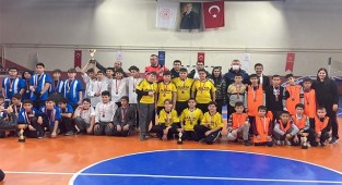 Çal’da futsal coşkusu