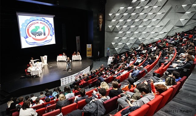 Gençlik Meclisi'nden 9. Münazara Turnuvası