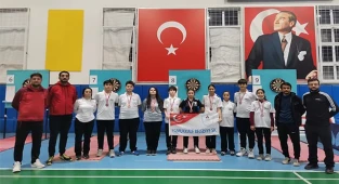 PAMUKKALELİ DARTÇILARDAN 18 MADALYA