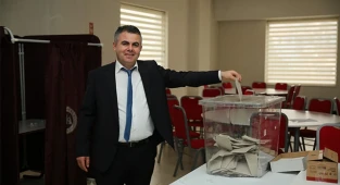 ENVER KİRAZ, GÜVEN TAZELEDİ