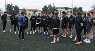 Genç Horozlar, Manisa'ya bileniyor
