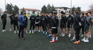 Genç Horozlar, Manisa'ya bileniyor