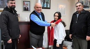 Karateci Melisa başarıdan başarıya koşuyor