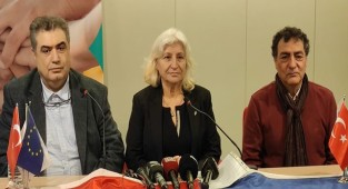 Çocuklar İçin El Ele Federasyonu üyeleri bir araya geldi