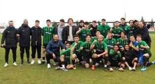 Denizlispor’un gençleri Boluspor engelini 3 golle geçti