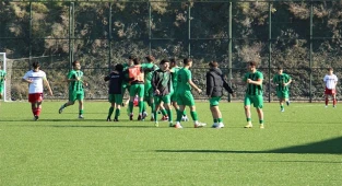 Denizlispor’un gençleri erteleme maçlarında Menemen engelini rahat geçti