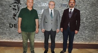 Bakanlığın disiplin genelgesinden sonra sağlıkçılar platform kurdu