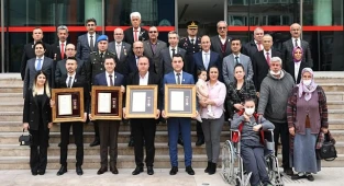 Denizlili gazilere ‘Devlet Övünç Madalyaları’ verildi