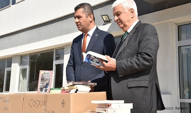 DSO MECLİSİ’NDEN ÖĞRENCİLERE KİTAP BAĞIŞI