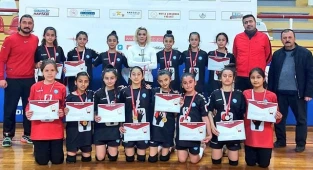 HENTBOLDA YARI FİNALİSTLER BELLİ OLDU