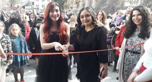 JÜLİS SANAT ATÖLYELERİNDEN KARMA SERGİ