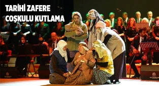 Kahramanlık türküleri, ağıtlar ve şiirler seslendirildi