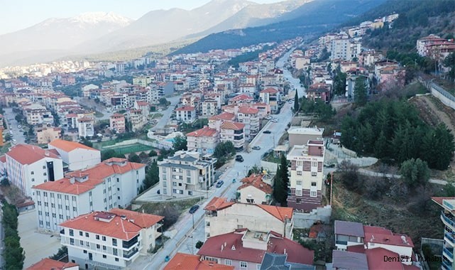 PAMUKKALE BELEDİYESİ, MEVLANA CADDESİ’Nİ YENİLEDİ