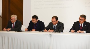PAÜ’nün ilk konsorsiyumu Rektör Kutluhan tarafından imzalandı
