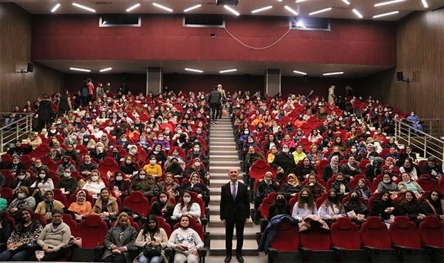 Sarayköy Belediyesi, 8 Mart'ta yüzlerce kadına ulaştı