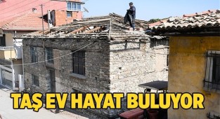 Taş Ev Hayat Buluyor