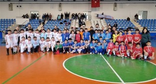 Tavas'ta futsal turnuvası sona erdi