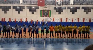 Tavas’ta futsal turnuvasında kupayı Akyarspor kazandı