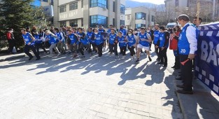 Tıp Bayramında Koşunun Startı ve Madalyalar Rektör Kutluhan’dan