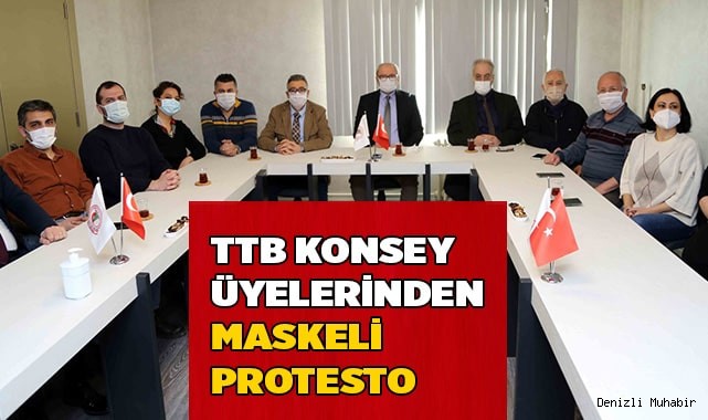 TTB konsey üyelerinden maskeli protesto