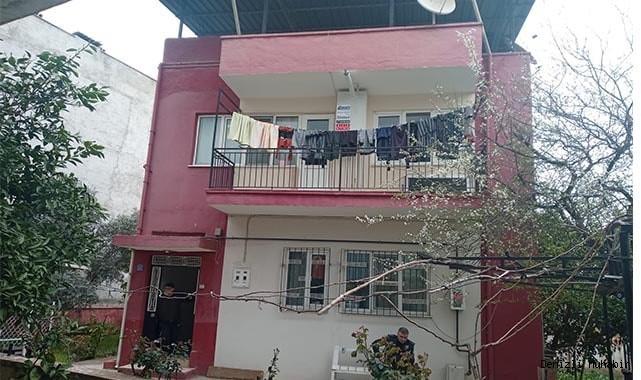 Yaşlı adam asılı halde bulundu