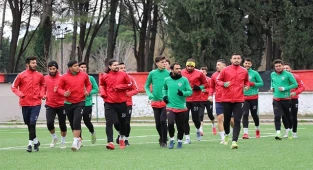 Zirveye talip Sarayköyspor lideri eli boş göndermek istiyor