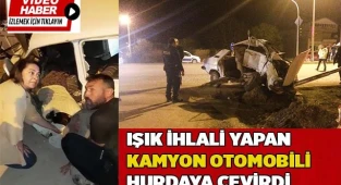 Araçta sıkışan kadın zorla kurtarıldı