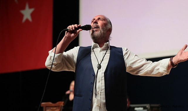 Bu akşam Ahmet Özhan sahne alacak