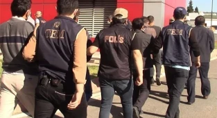 FETÖ ve PDY’ye yardım eden 2 kişi tutuklandı
