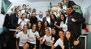 Horozkent, Aydın'ı da yenerek grup liderliğini garantiledi