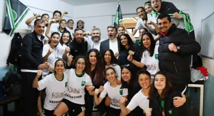Horozkent, Aydın'ı da yenerek grup liderliğini garantiledi