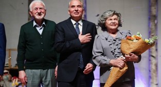 Tiyatronun duayenleri Büyükşehir sahnesinde