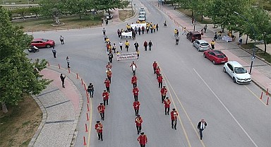 12. Tiyatro Festivali, Kortej Yürüyüşü ile Başladı