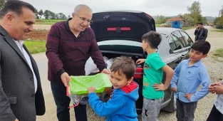 BAYRAM HEDİYELERİ BAŞKAN AMCA’DAN