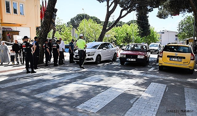Buldan’da Karayolu Trafik Güvenliği Haftası sürücüler bilgilendirildi