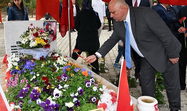Buldan Protokolü Vatandaşla Bayramlaştı