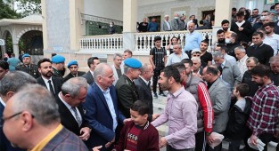 Denizli'de bayramlaşma geleneği değişmedi