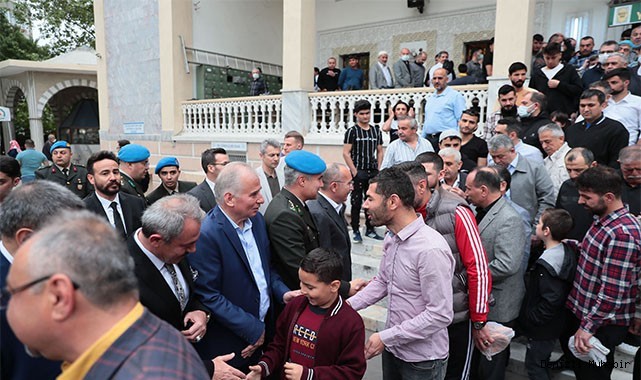 Denizli'de bayramlaşma geleneği değişmedi